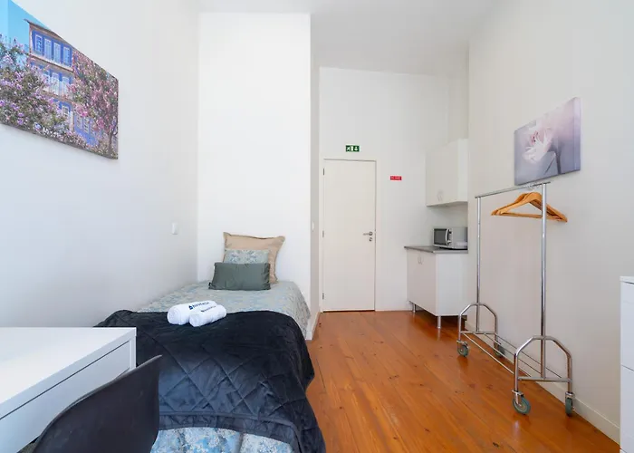 Host Wise - Sweet Bright Flats - City Center